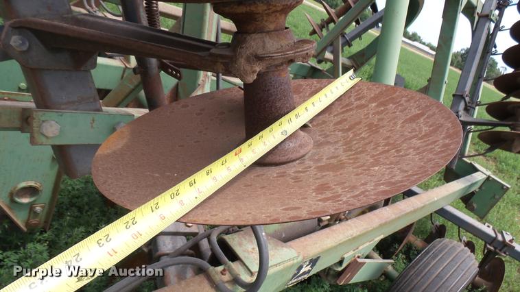 image for item DA7947 John Deere T0230 disk