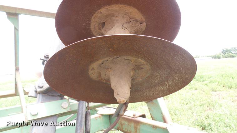 image for item DA7947 John Deere T0230 disk