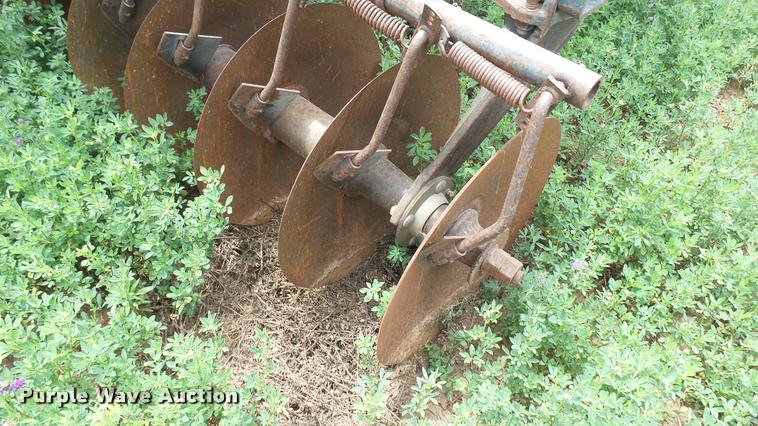 image for item DA7947 John Deere T0230 disk