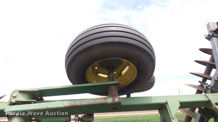 image for item DA7947 John Deere T0230 disk