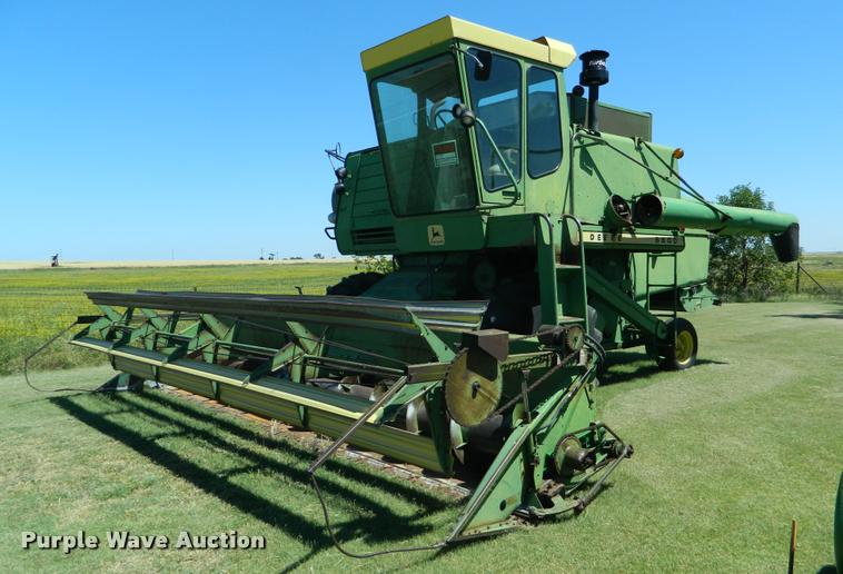 image for item DB1038 John Deere 6600 combine