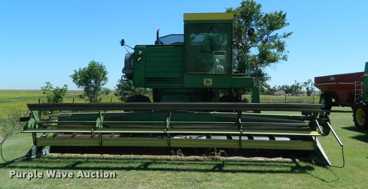 image for item DB1038 John Deere 6600 combine