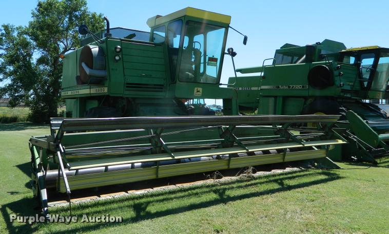 image for item DB1038 John Deere 6600 combine
