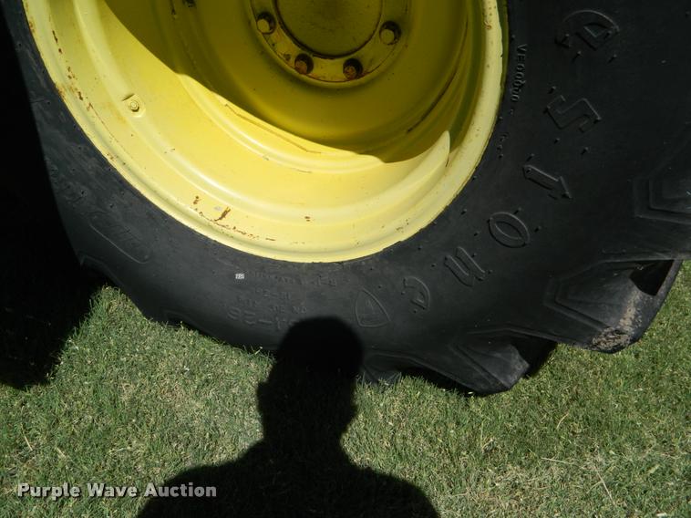 image for item DB1038 John Deere 6600 combine