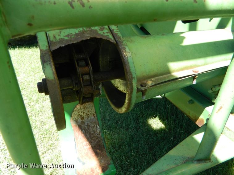 image for item DB1038 John Deere 6600 combine