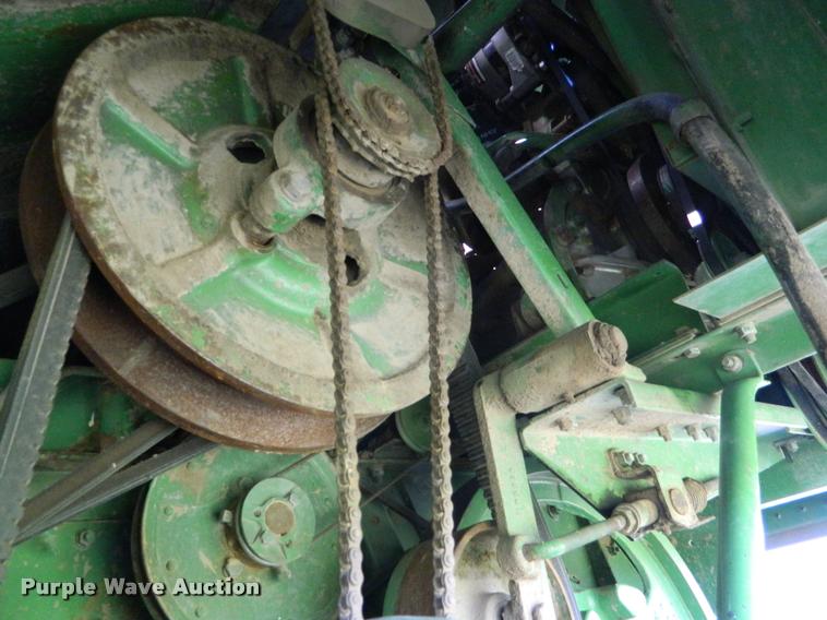 image for item DB1038 John Deere 6600 combine