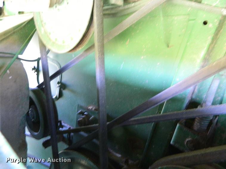 image for item DB1038 John Deere 6600 combine