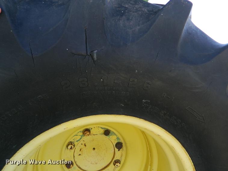 image for item DB1038 John Deere 6600 combine