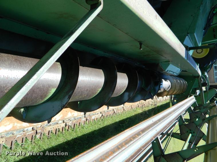 image for item DB1038 John Deere 6600 combine