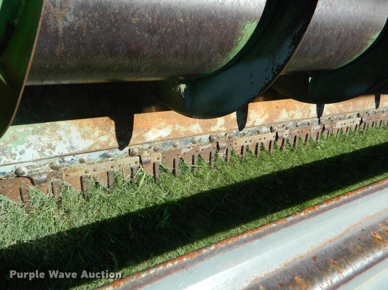 image for item DB1038 John Deere 6600 combine