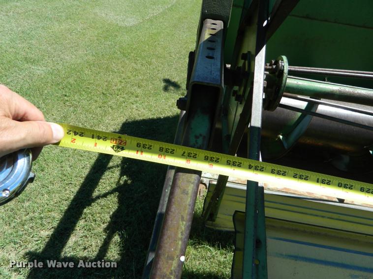 image for item DB1038 John Deere 6600 combine