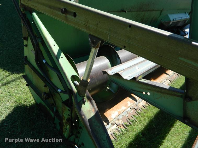 image for item DB1038 John Deere 6600 combine