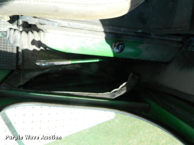 image for item DB1038 John Deere 6600 combine