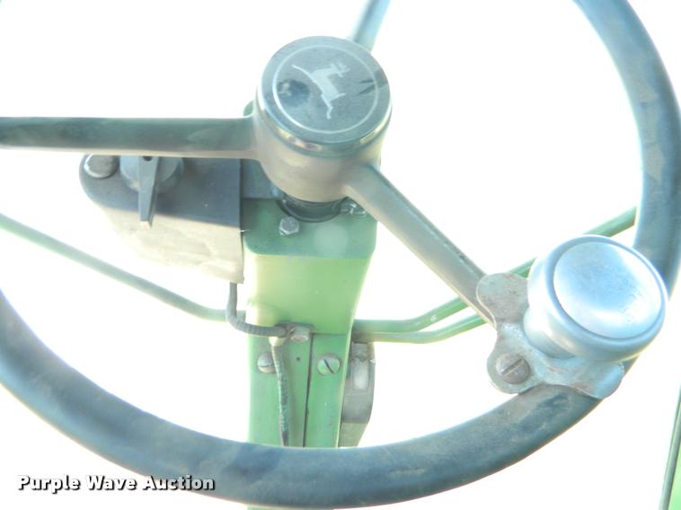 image for item DB1038 John Deere 6600 combine