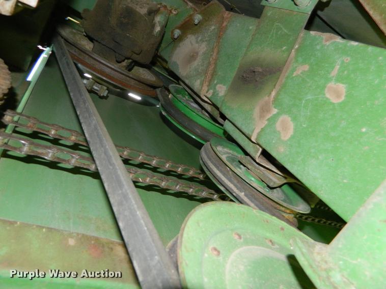 image for item DB1038 John Deere 6600 combine