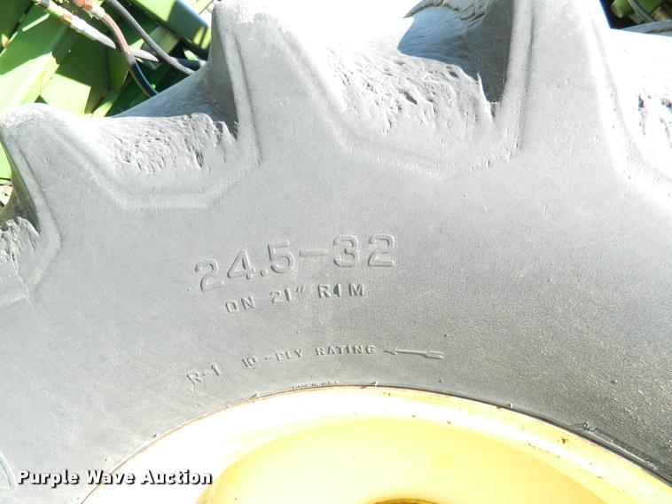 image for item DB1039 1982 John Deere 7720 combine