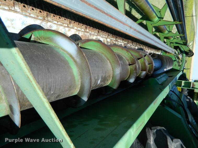 image for item DB1039 1982 John Deere 7720 combine