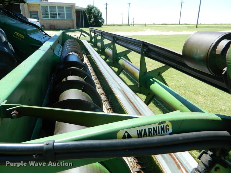 image for item DB1039 1982 John Deere 7720 combine