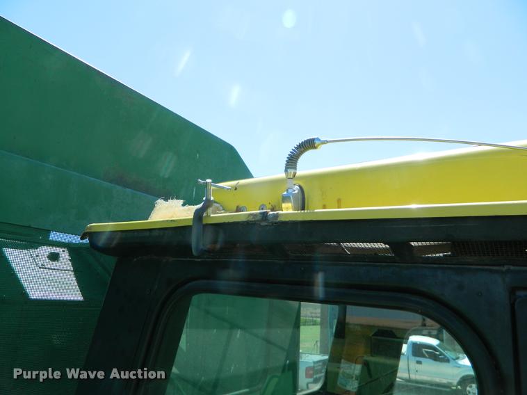 image for item DB1039 1982 John Deere 7720 combine