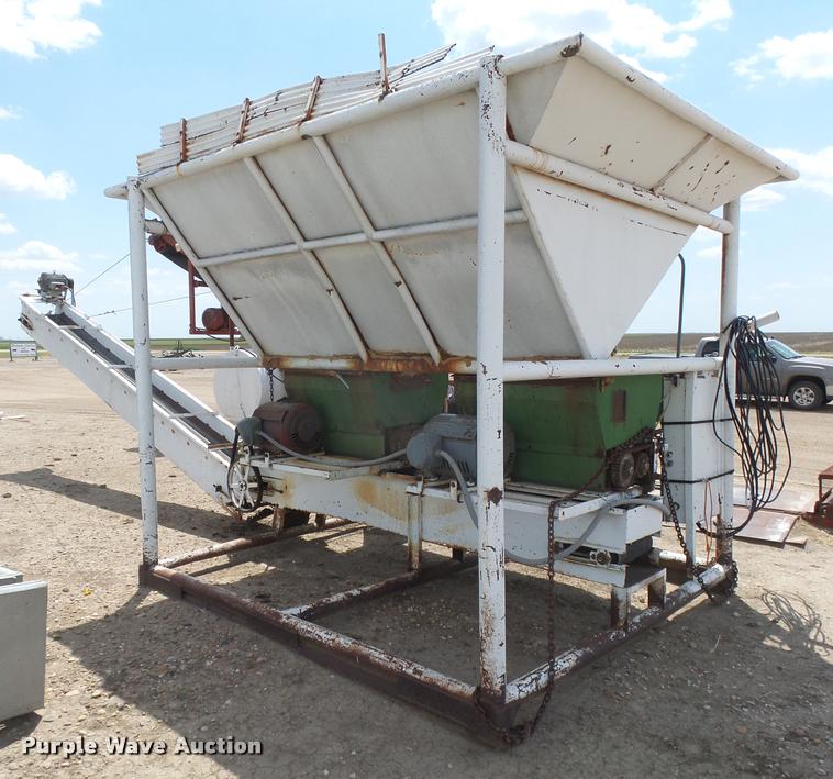 image for item DB2618 Double roller corn grinder mill