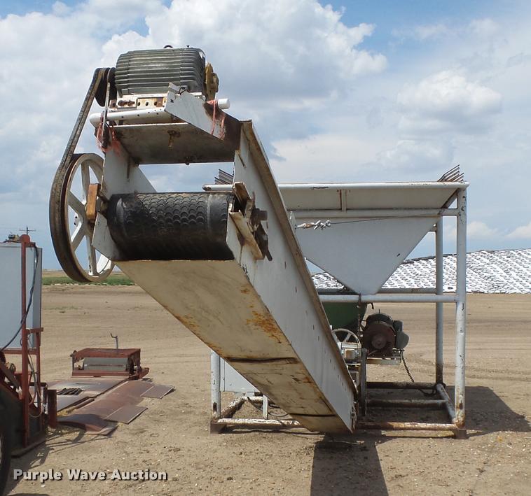 image for item DB2618 Double roller corn grinder mill