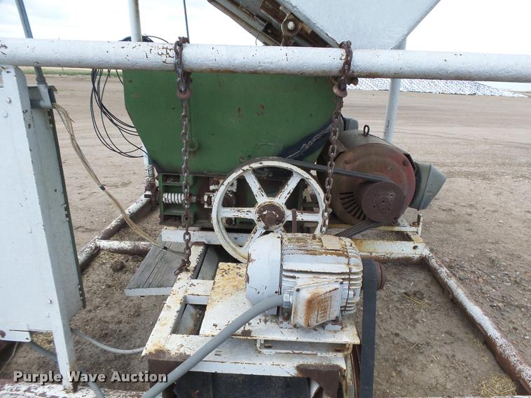 image for item DB2618 Double roller corn grinder mill