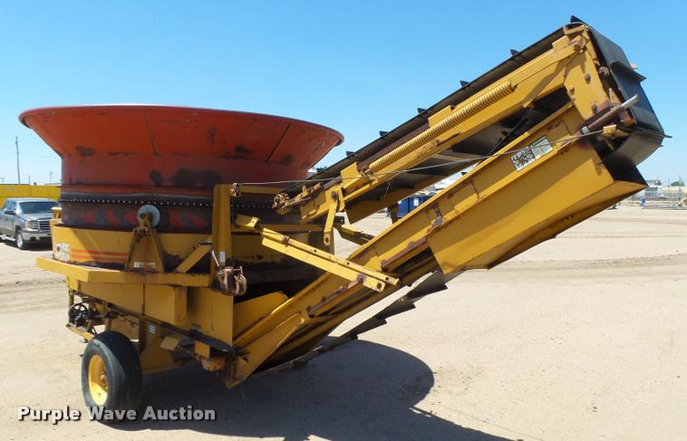 image for item DB2625 HayBuster H1000 bale processor