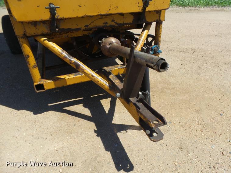 image for item DB2625 HayBuster H1000 bale processor