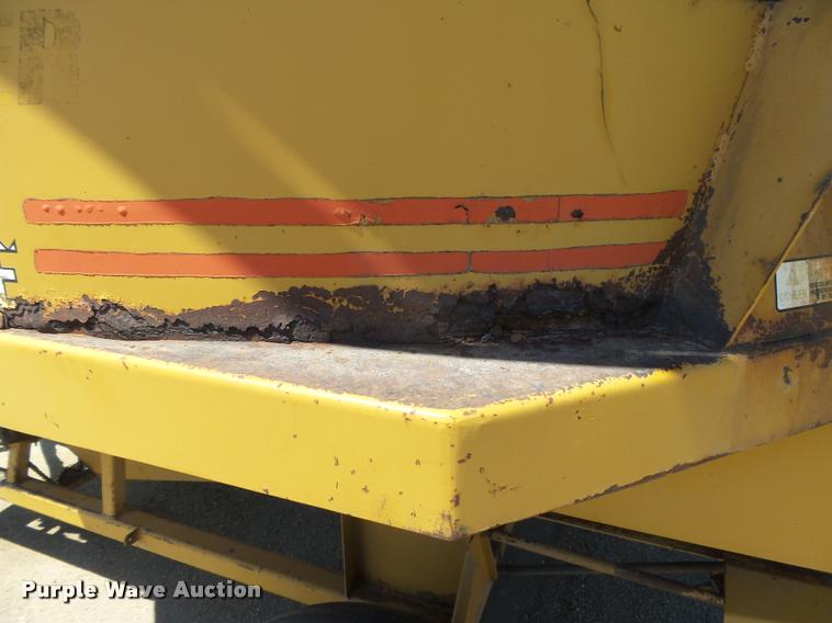 image for item DB2625 HayBuster H1000 bale processor