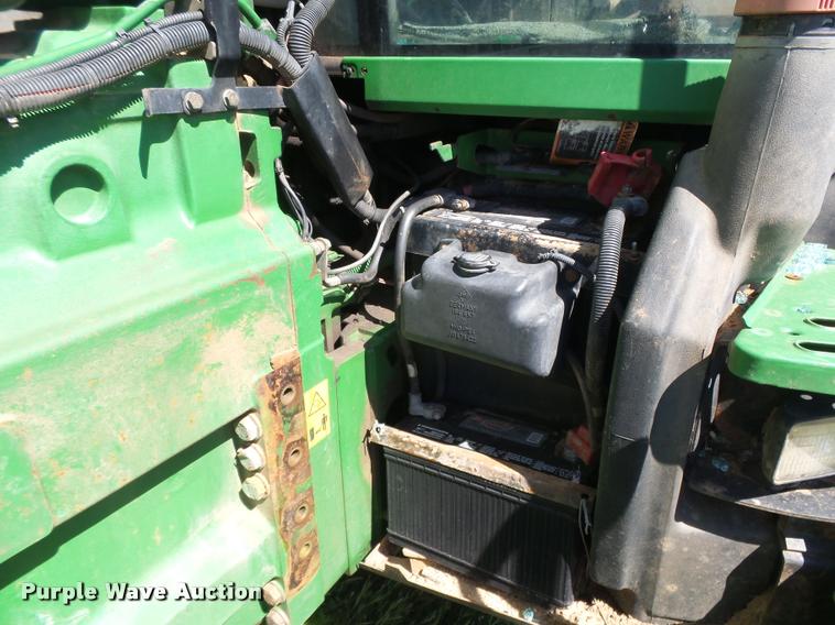image for item DB2626 1999 John Deere 8300 MFWD tractor