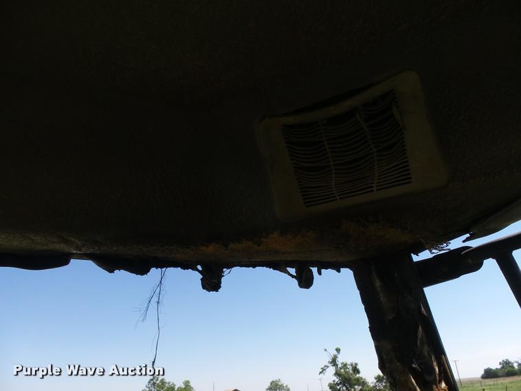 image for item DB2626 1999 John Deere 8300 MFWD tractor