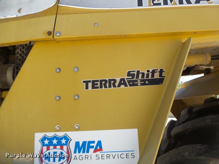 image for item DB5755 2002 Ag-Chem TerraGator 8103 self-propelled applicator