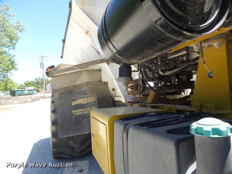 image for item DB5755 2002 Ag-Chem TerraGator 8103 self-propelled applicator