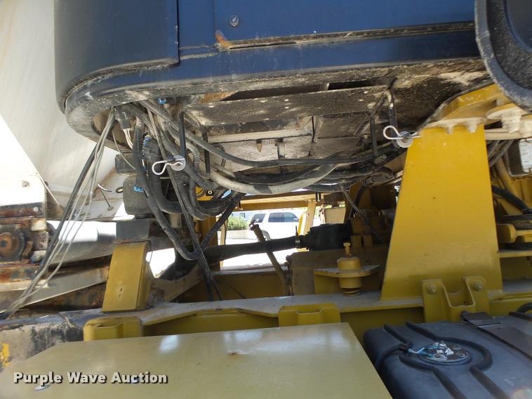 image for item DB5755 2002 Ag-Chem TerraGator 8103 self-propelled applicator