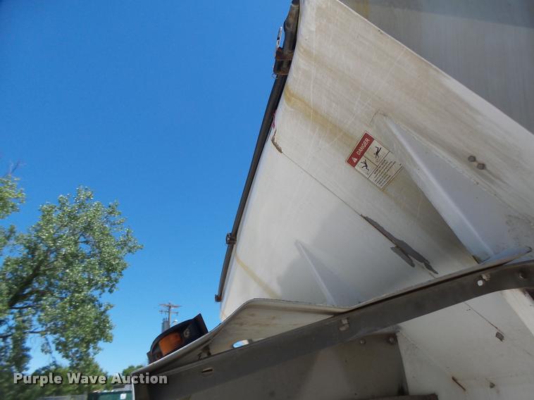 image for item DB5755 2002 Ag-Chem TerraGator 8103 self-propelled applicator