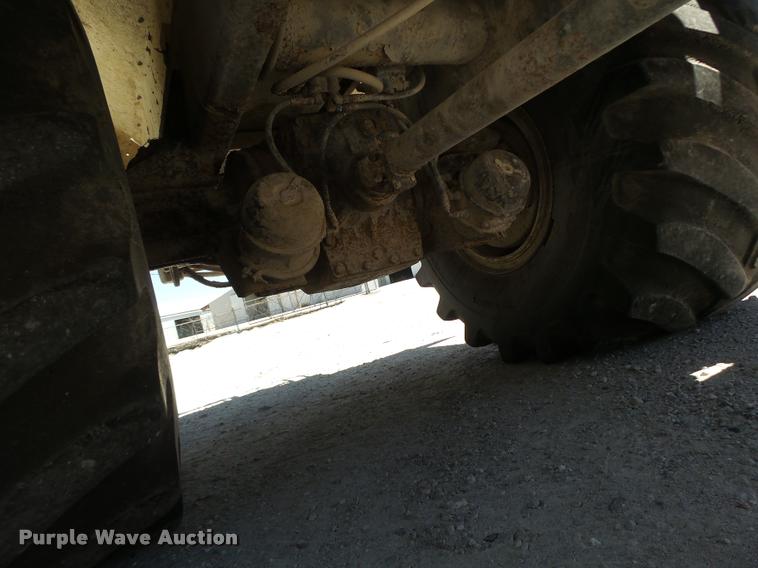 image for item DB5755 2002 Ag-Chem TerraGator 8103 self-propelled applicator