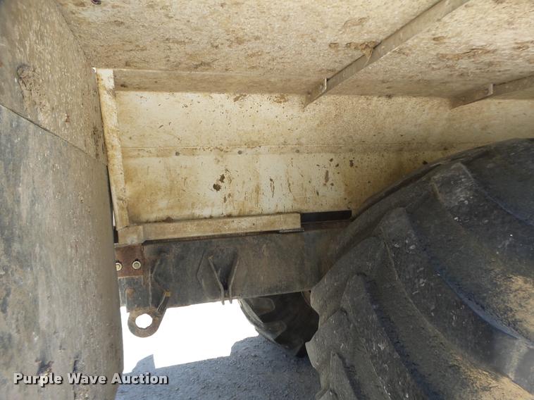 image for item DB5755 2002 Ag-Chem TerraGator 8103 self-propelled applicator