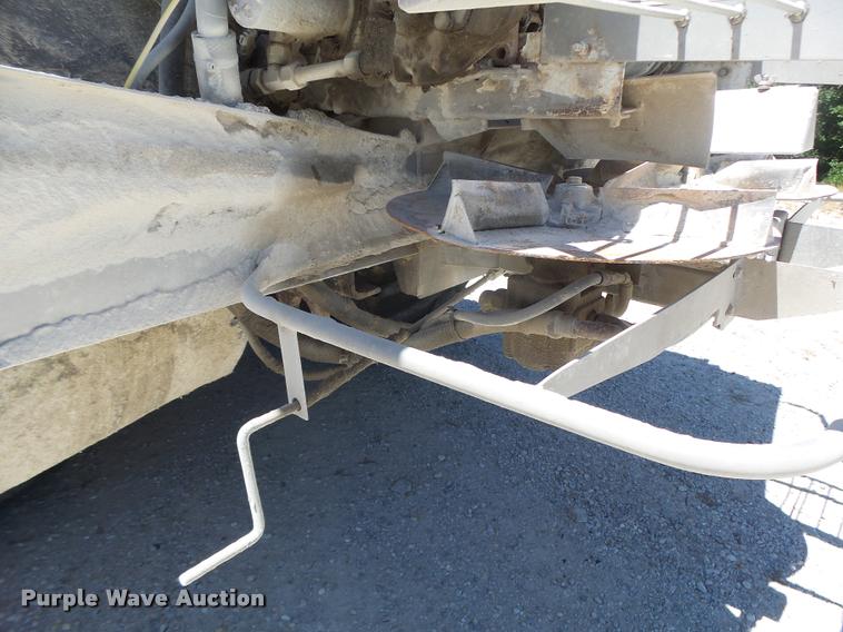 image for item DB5755 2002 Ag-Chem TerraGator 8103 self-propelled applicator