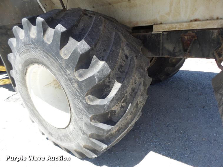 image for item DB5755 2002 Ag-Chem TerraGator 8103 self-propelled applicator