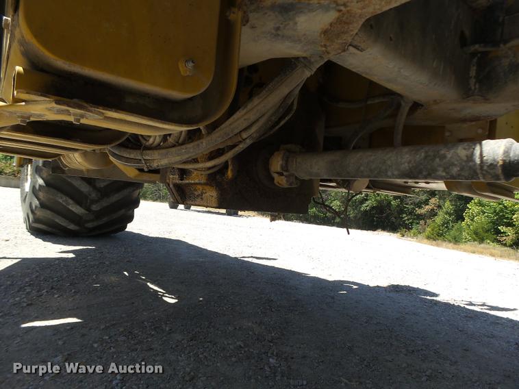 image for item DB5755 2002 Ag-Chem TerraGator 8103 self-propelled applicator