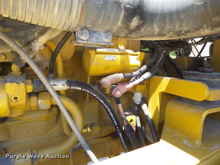 image for item DB5755 2002 Ag-Chem TerraGator 8103 self-propelled applicator