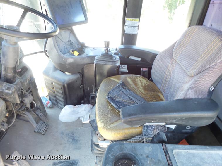 image for item DB5755 2002 Ag-Chem TerraGator 8103 self-propelled applicator