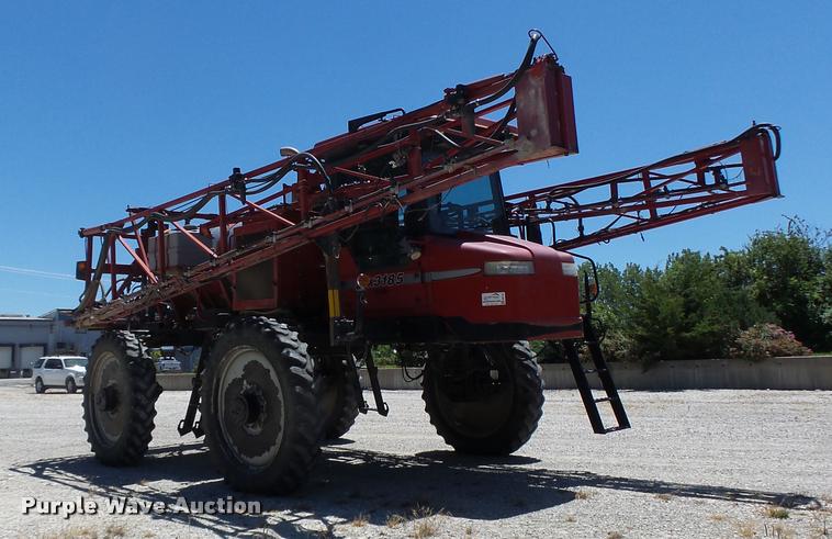 image for item DB5756 2005 Case IH SPX3185 self-propelled sprayer