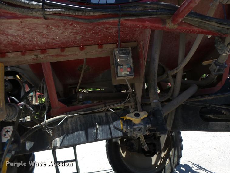 image for item DB5756 2005 Case IH SPX3185 self-propelled sprayer