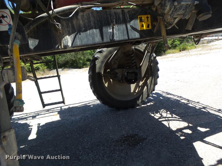 image for item DB5756 2005 Case IH SPX3185 self-propelled sprayer