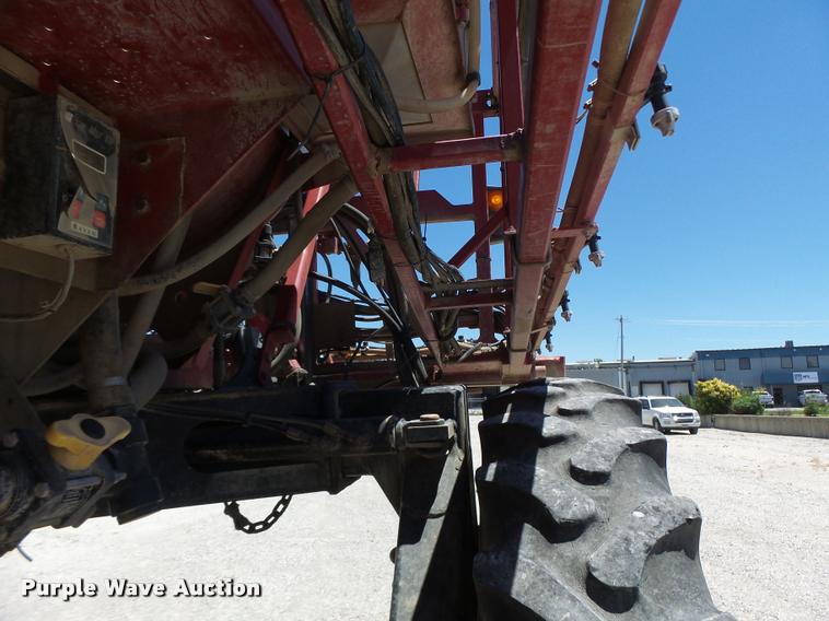 image for item DB5756 2005 Case IH SPX3185 self-propelled sprayer