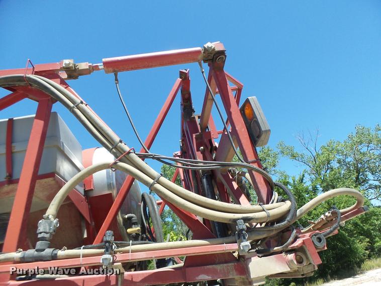 image for item DB5756 2005 Case IH SPX3185 self-propelled sprayer