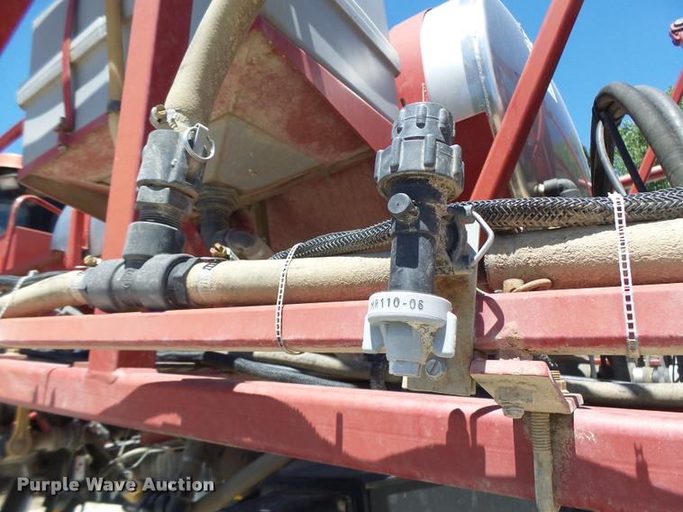 image for item DB5756 2005 Case IH SPX3185 self-propelled sprayer