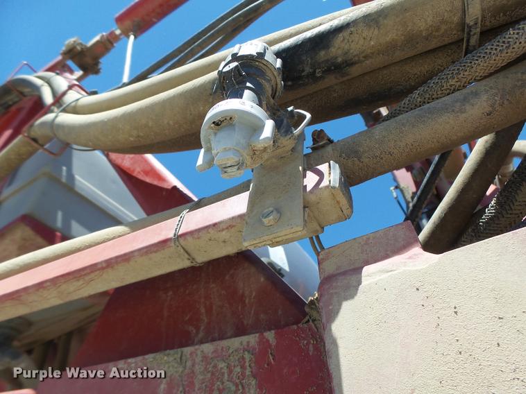 image for item DB5756 2005 Case IH SPX3185 self-propelled sprayer