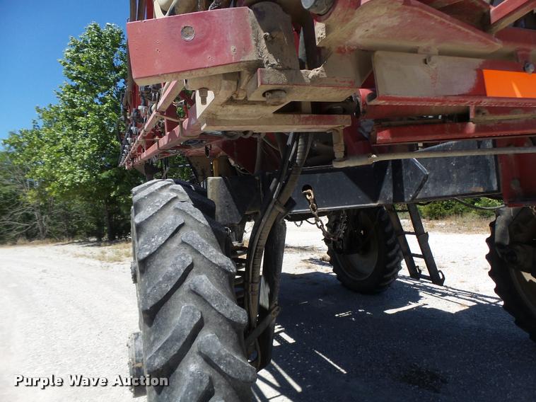 image for item DB5756 2005 Case IH SPX3185 self-propelled sprayer